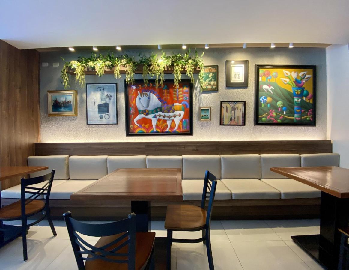 Hotel Carrion โลจา ภายนอก รูปภาพ